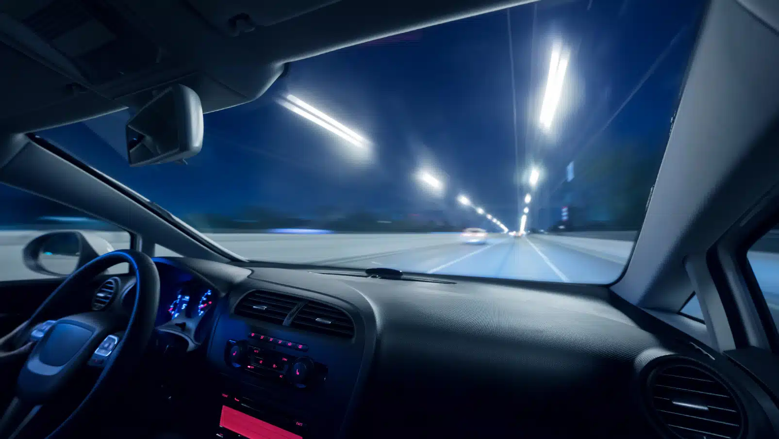 Nachts Autofahren – die besten Tipps