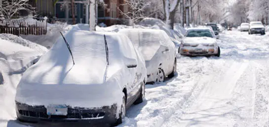 Tipps für die Autopflege im Winter: Wie man sein Fahrzeug vor Kälte und  Streusalz schützt - Daelim Motor