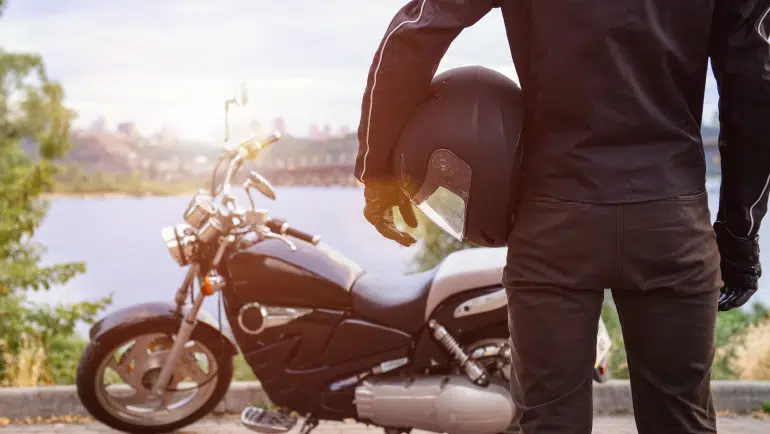 Warum Ist Das Fahren Ohne Motorradschutzkleidung Riskant www.verti.de
