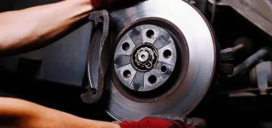 Verschleißteile am Auto: Tipps gegen schnelle Abnutzung | Verti